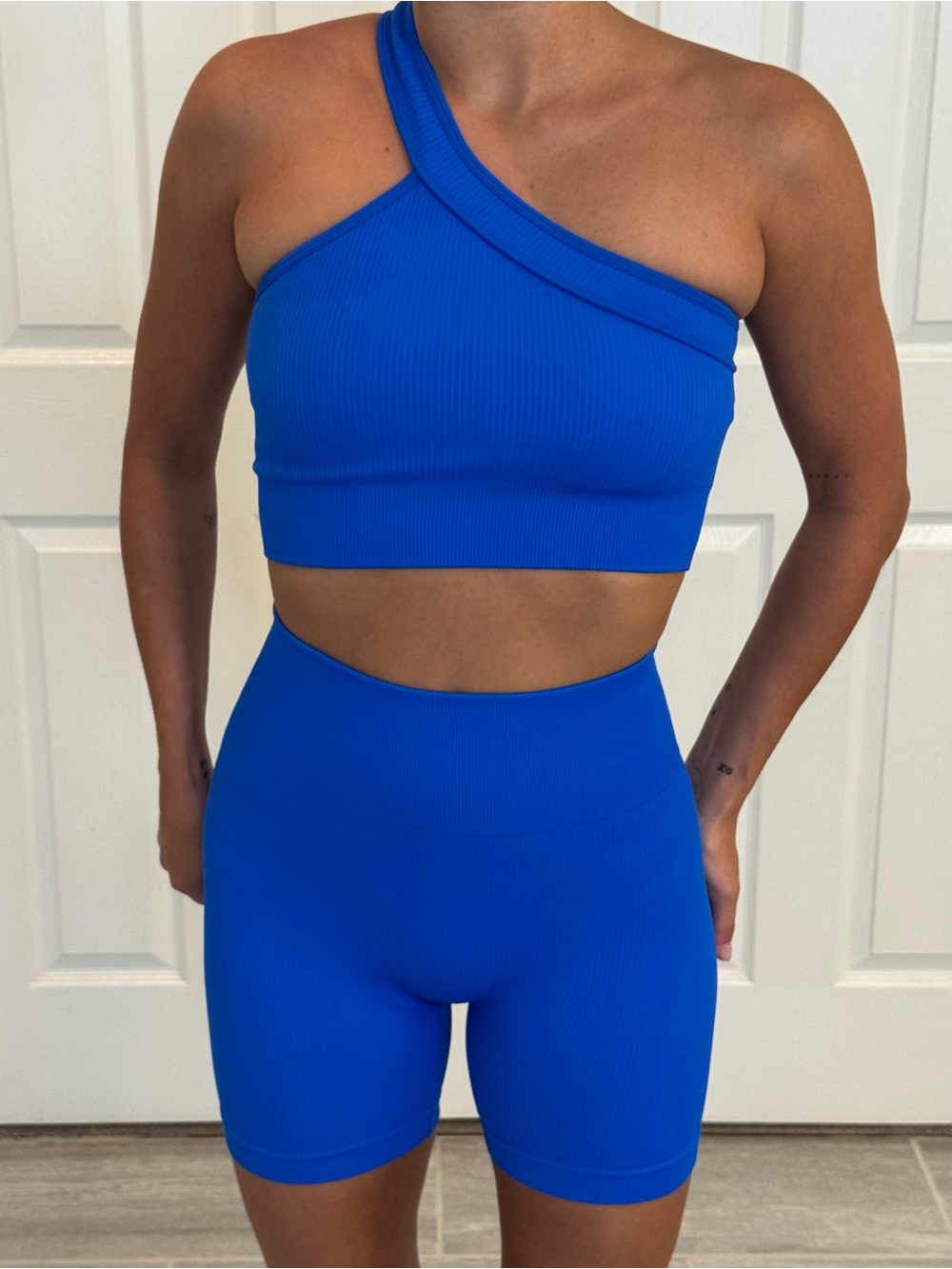 OQQ 3 Piece Royal Blue Ribbed Seamless Workout Set